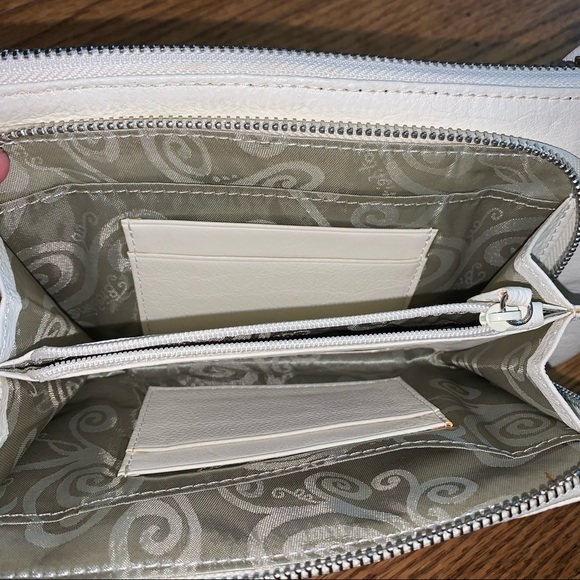 NWOT Brighton Cream Leather Studded Clutch Wallet